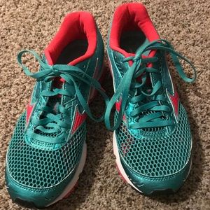 Saucony Wave Sayonara 3 - Size 7